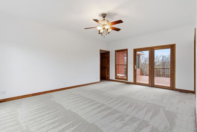 18302 HUNTERS RIDGE CT., Boonville, MO 65233