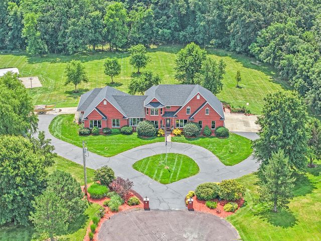 18302 HUNTERS RIDGE CT., Boonville, MO 65233