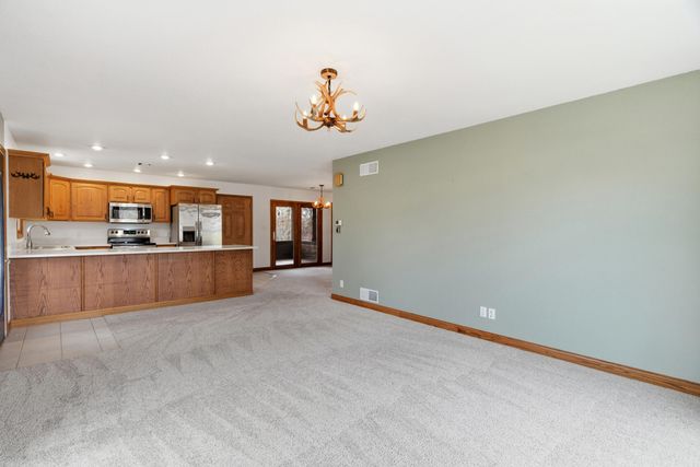 18302 HUNTERS RIDGE CT., Boonville, MO 65233