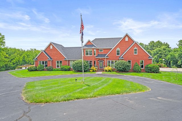 18302 HUNTERS RIDGE CT., Boonville, MO 65233