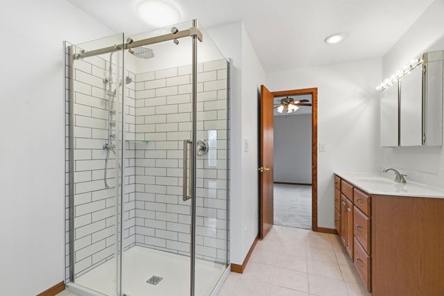 18302 HUNTERS RIDGE CT., Boonville, MO 65233