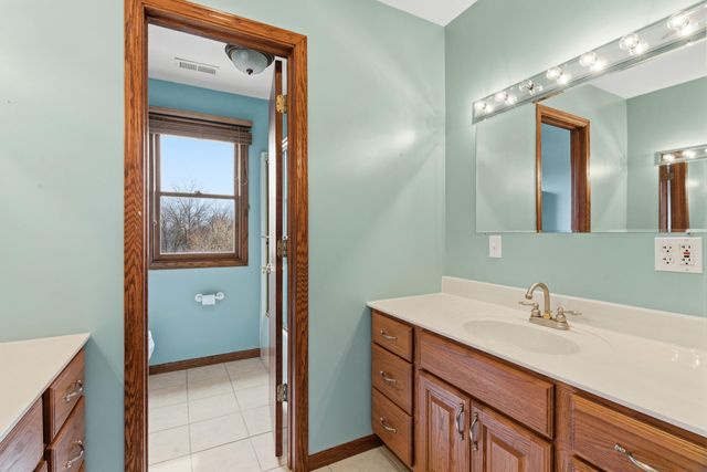 18302 HUNTERS RIDGE CT., Boonville, MO 65233