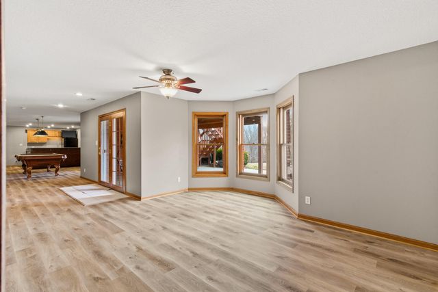 18302 HUNTERS RIDGE CT., Boonville, MO 65233