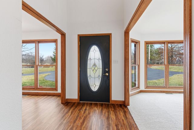 18302 HUNTERS RIDGE CT., Boonville, MO 65233