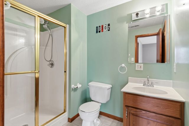 18302 HUNTERS RIDGE CT., Boonville, MO 65233