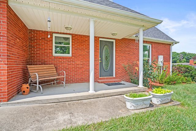 18302 HUNTERS RIDGE CT., Boonville, MO 65233