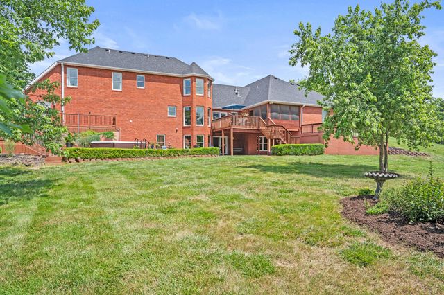 18302 HUNTERS RIDGE CT., Boonville, MO 65233