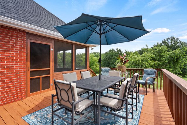 18302 HUNTERS RIDGE CT., Boonville, MO 65233