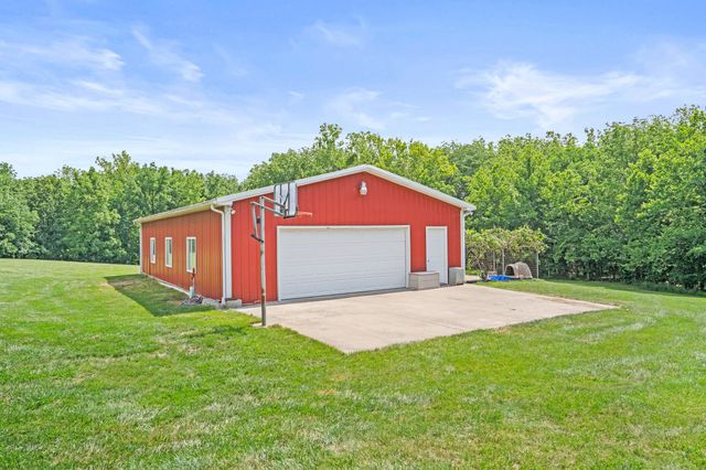 18302 HUNTERS RIDGE CT., Boonville, MO 65233