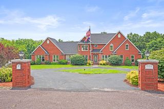 18302 HUNTERS RIDGE CT., Boonville, MO 65233