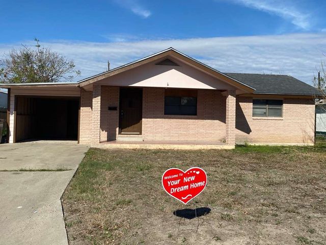 424 W B Ave, Kingsville, TX 78363