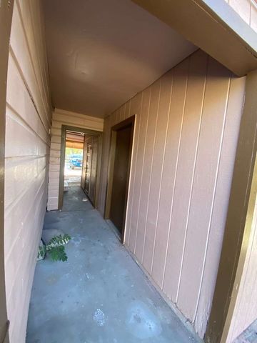 424 W B Ave, Kingsville, TX 78363