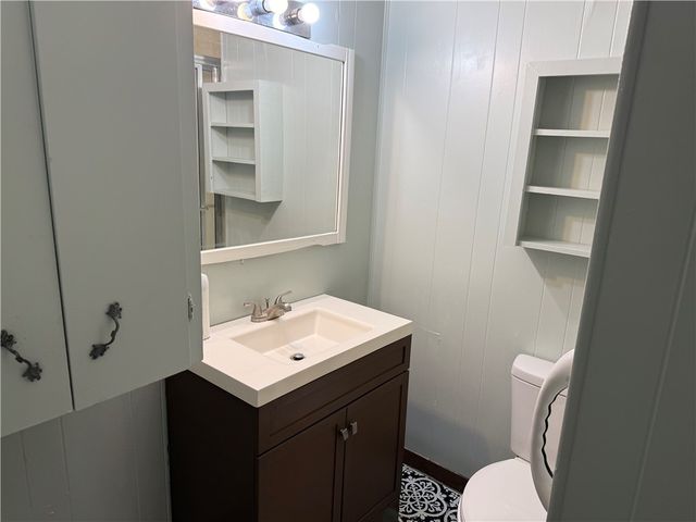 424 W B Ave, Kingsville, TX 78363