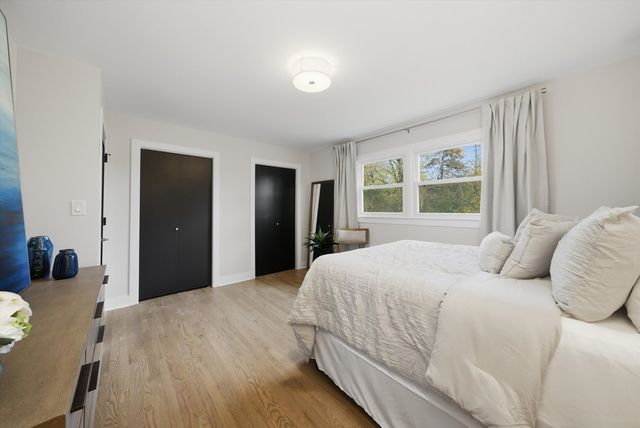 7725 Sawyer Road, Darien, IL 60561