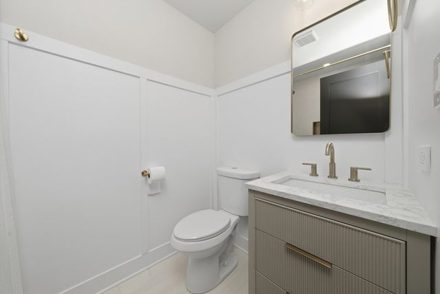 7725 Sawyer Road, Darien, IL 60561