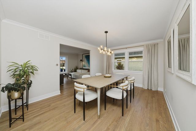 7725 Sawyer Road, Darien, IL 60561