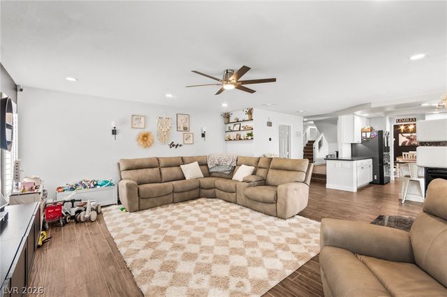 8213 Fawn Heather Court, Las Vegas, NV 89149