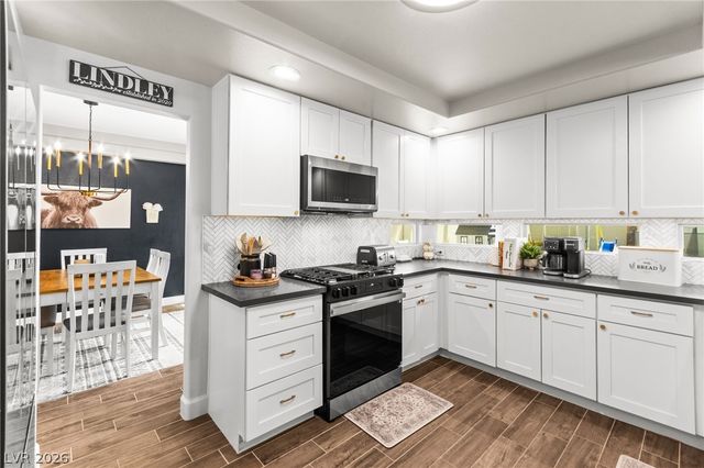 8213 Fawn Heather Court, Las Vegas, NV 89149