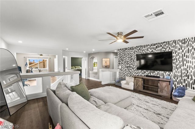 8213 Fawn Heather Court, Las Vegas, NV 89149