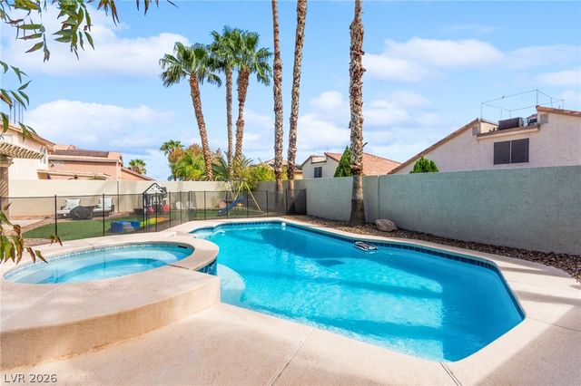 8213 Fawn Heather Court, Las Vegas, NV 89149