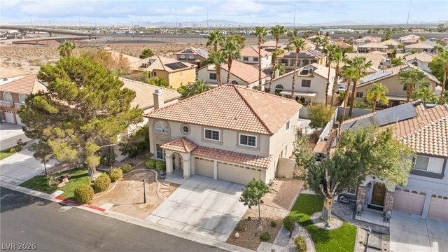 8213 Fawn Heather Court, Las Vegas, NV 89149
