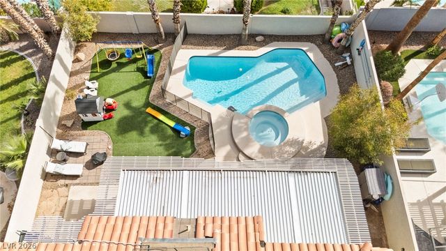 8213 Fawn Heather Court, Las Vegas, NV 89149