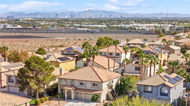 8213 Fawn Heather Court, Las Vegas, NV 89149