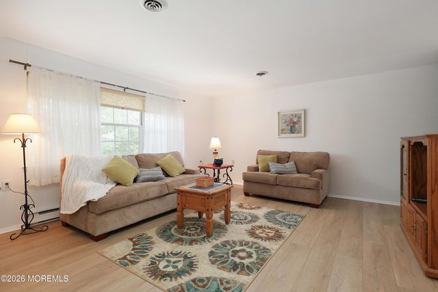 51A Cambridge Circle, Manchester, NJ 08759