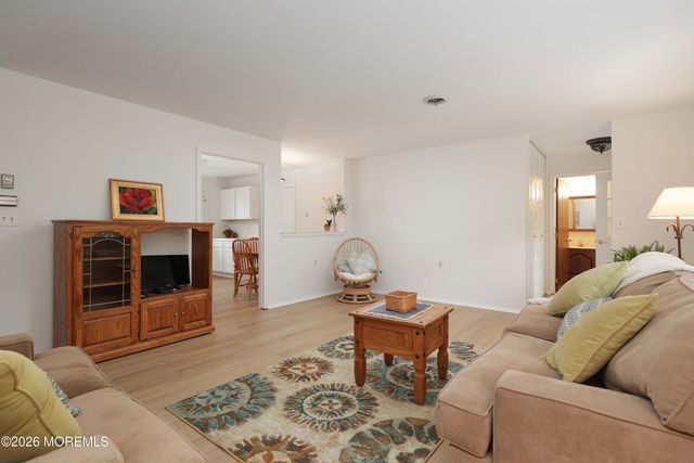 51A Cambridge Circle, Manchester, NJ 08759