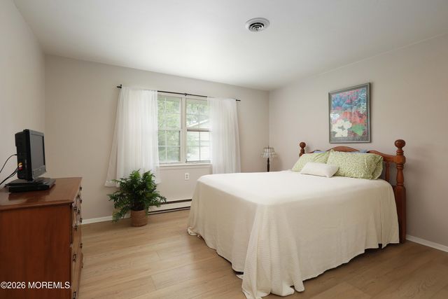 51A Cambridge Circle, Manchester, NJ 08759