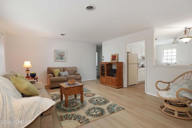 51A Cambridge Circle, Manchester, NJ 08759