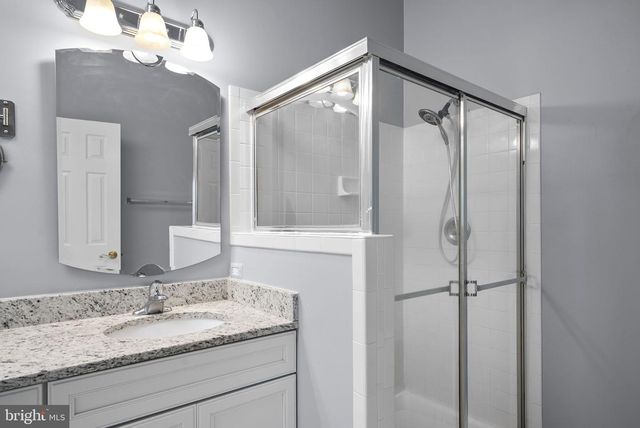 6631 THURLTON DR, Alexandria, VA 22315