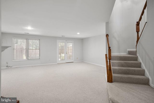 6631 THURLTON DR, Alexandria, VA 22315