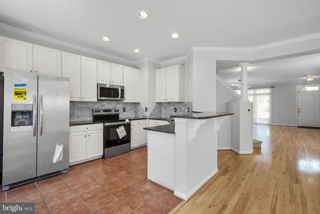 6631 THURLTON DR, Alexandria, VA 22315