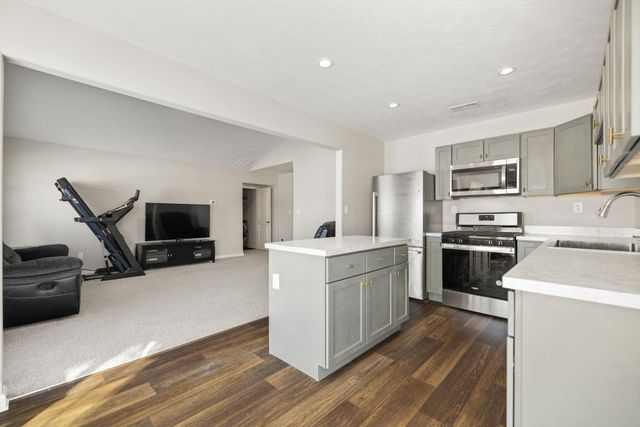 135 White Owl Way, Georgetown, KY 40324