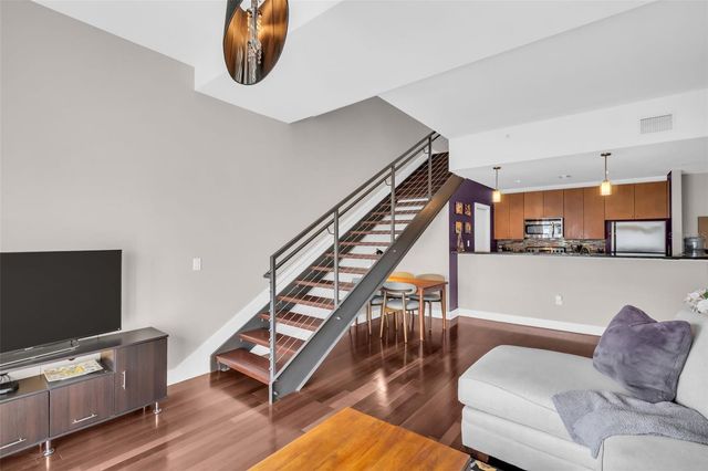 1010 CENTRAL AVENUE 417, St Petersburg, FL 33705