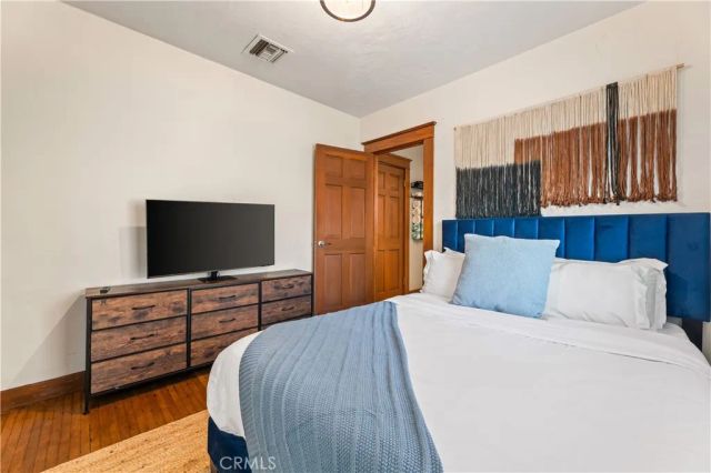 736 Redonde Avenue, Long Beach, CA 90804