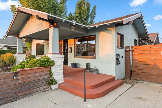736 Redonde Avenue, Long Beach, CA 90804