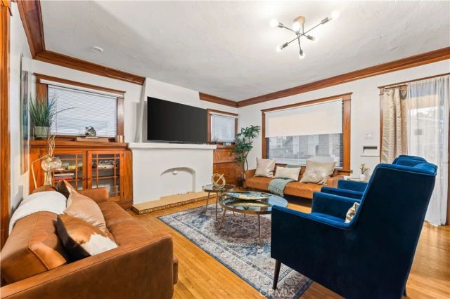 736 Redonde Avenue, Long Beach, CA 90804