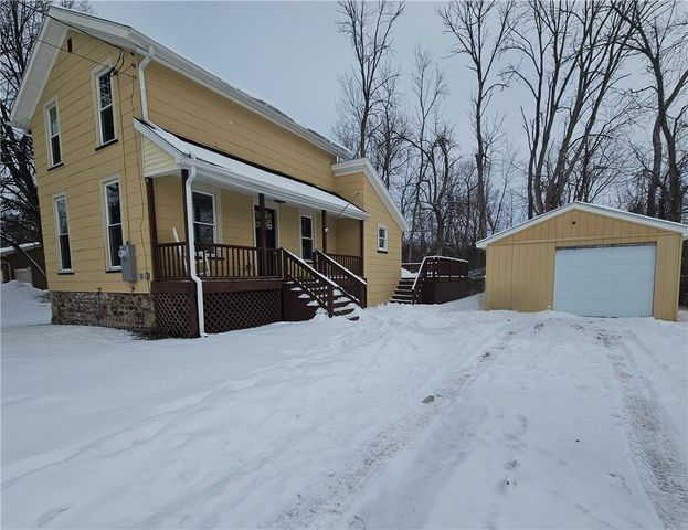 7 North Street, Gaines, NY 14411