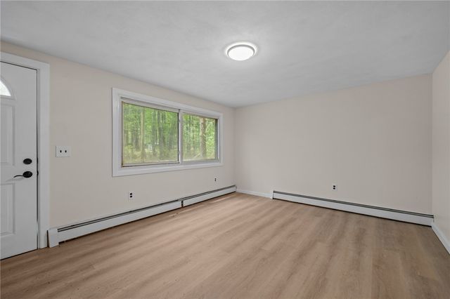 30 Hollywood Avenue, Coventry, RI 02816