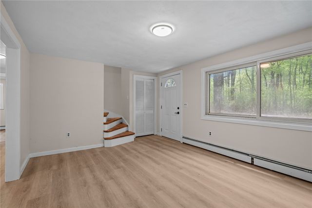 30 Hollywood Avenue, Coventry, RI 02816