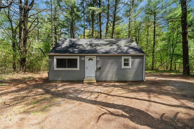 30 Hollywood Avenue, Coventry, RI 02816