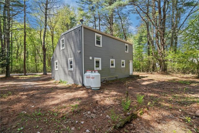 30 Hollywood Avenue, Coventry, RI 02816