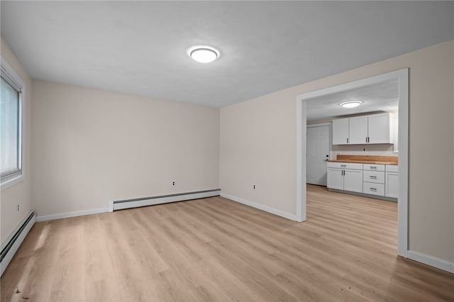 30 Hollywood Avenue, Coventry, RI 02816