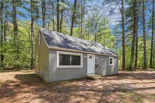 30 Hollywood Avenue, Coventry, RI 02816