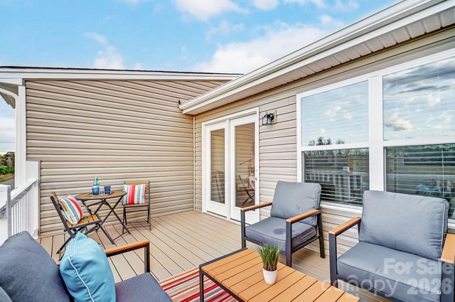 3822 Cheyney Park Drive, Charlotte, NC 28269