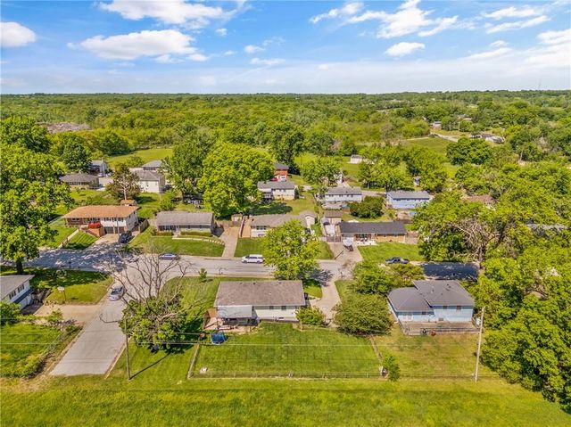 107 N 80 Terrace, Kansas City, KS 66111