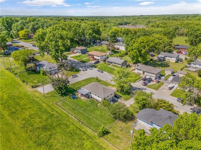 107 N 80 Terrace, Kansas City, KS 66111