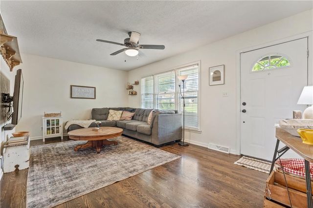 107 N 80 Terrace, Kansas City, KS 66111